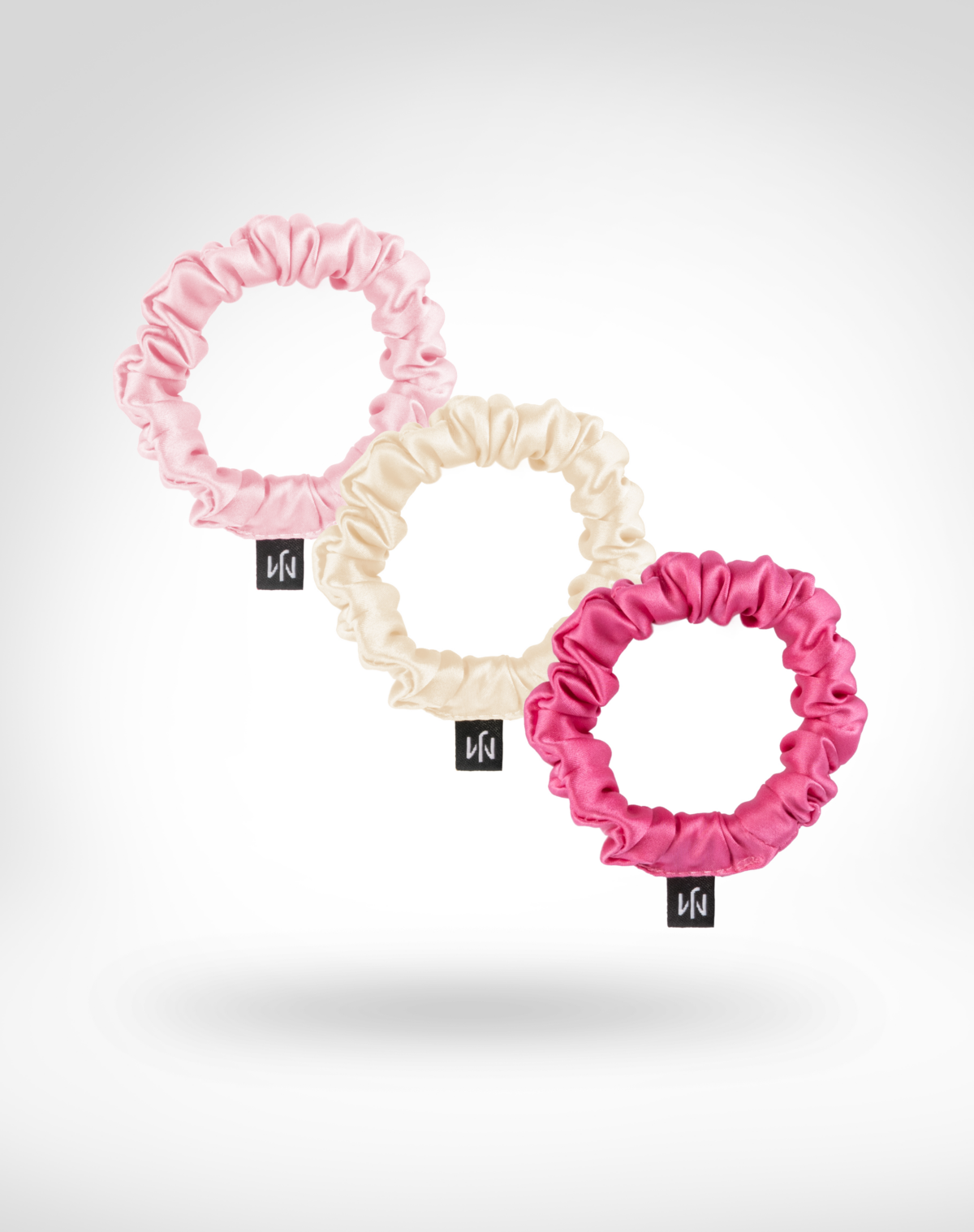 MIRJANA JOSIFOSKA Mini Scrunchies Set Стегачи - Image 3