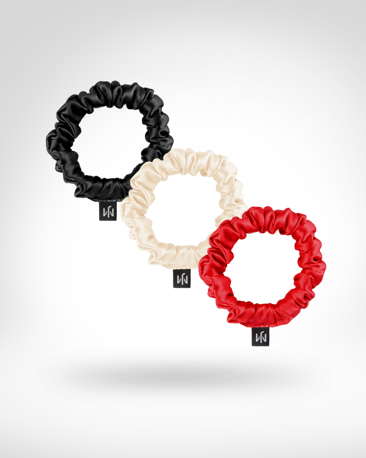 MIRJANA JOSIFOSKA Mini Scrunchies Set Стегачи - Image 2